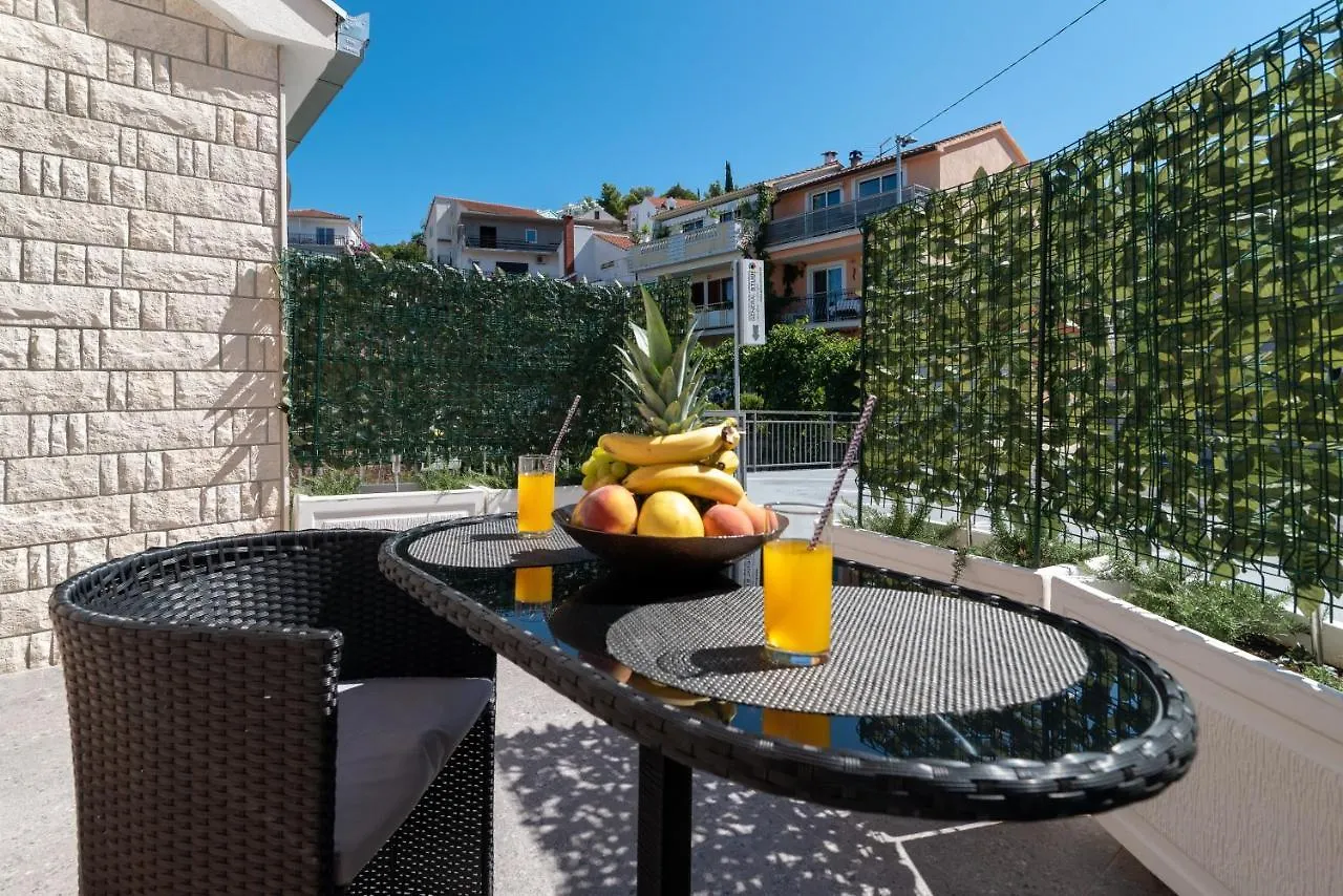 Apartment Gagula With Jacuzzi Trogir Croatia